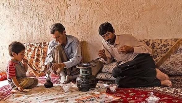 In Herat, child laborers work among drug users, crime