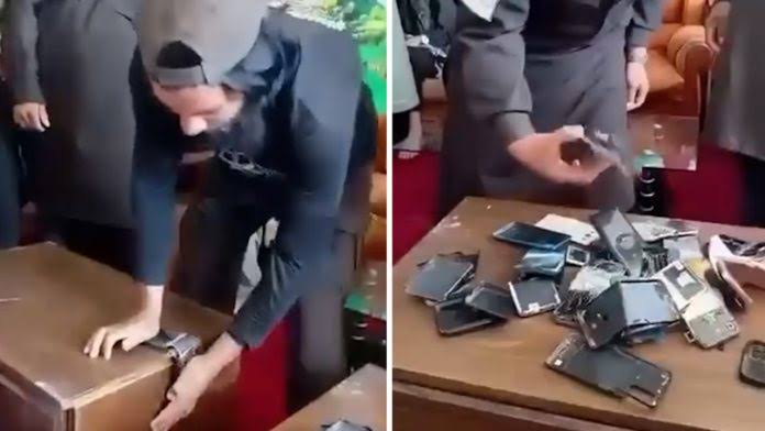 An Afghan Young Man to the Taliban: Don’t Smash Mobile Phones; Help the Poor Instead.