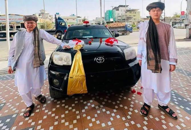 A man in Kandahar marries off his 17-year-old daughter to a Chinese citizen for 1.5 million Afghanis